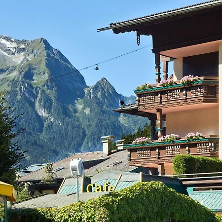 Alpenhof Kristall Otel Mayrhofen