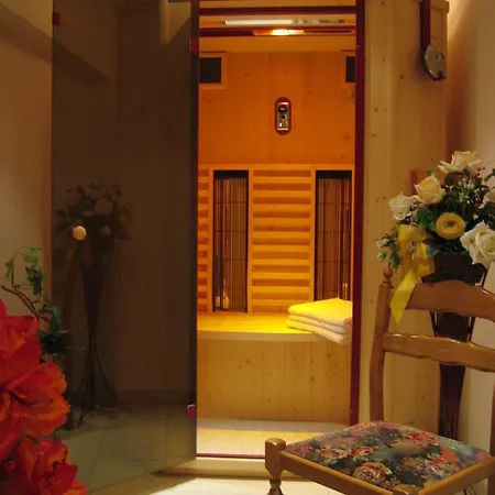 Otel Alpenhof Kristall