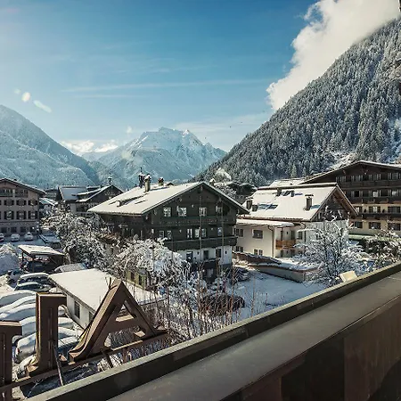 Alpenhof Kristall 4*