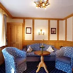 Alpenhof Kristall 4*