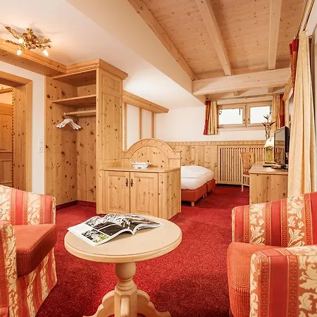Alpenhof Kristall 4*